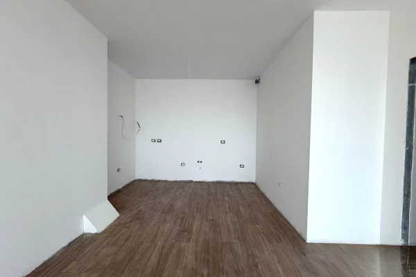 Apartment for sale in Tirana 1+1, Emty