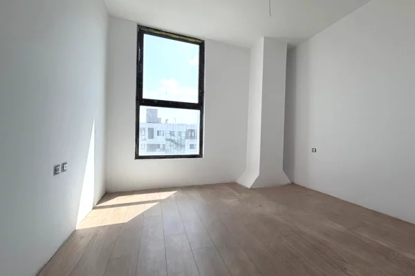Apartment for sale in Tirana 1+1, Emty