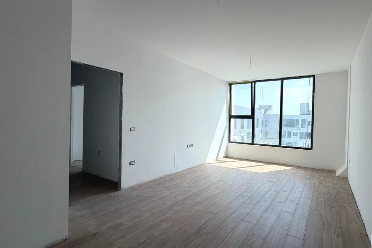 Apartment for sale in Tirana 1+1, Emty