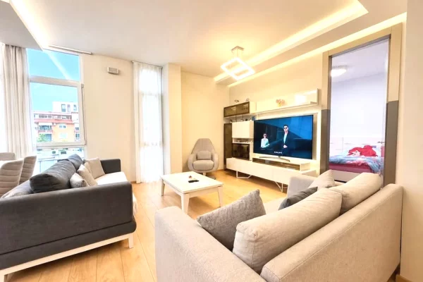 Shtepi ne shitje Apartament ne Tirane, 2+1, Mobilimi E mobiluar, Pagesa 330,000  Euro.