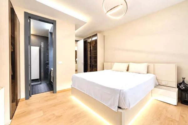 Shtepi ne shitje Apartament ne Tirane, 2+1, Mobilimi E mobiluar, Pagesa 330,000  Euro.
