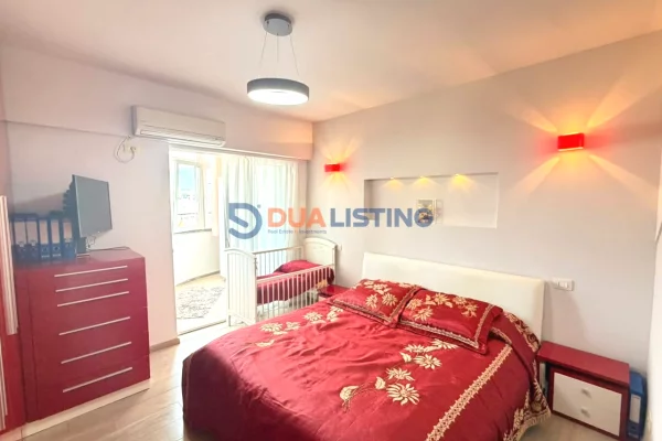 Shtepi ne shitje Apartament ne Tirane, 2+1, Mobilimi E mobiluar, Pagesa 24,500,000  Leke.