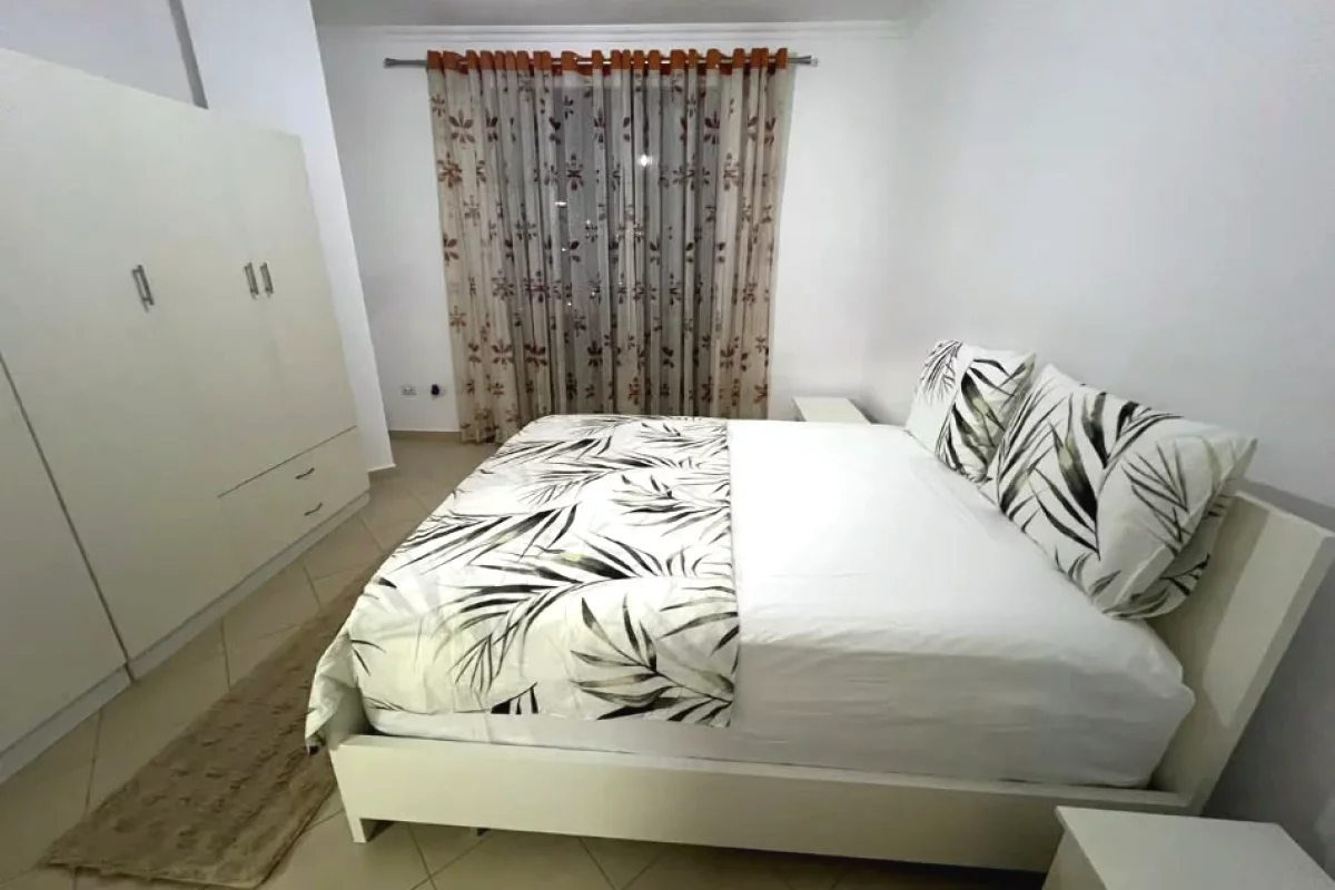 Shtepi me qera Apartament ne Tirane, 2+1, Mobilimi E mobiluar, Pagesa 70,009  Leke.