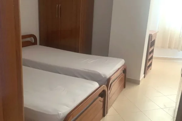 Shtepi me qera Apartament ne Tirane, 2+1, Mobilimi E mobiluar, Pagesa 70,009  Leke.
