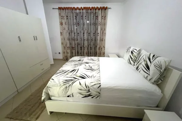 JEPET ME QIRA | APARTAMENT 2+1 Pranë Fakultetit Ekonomik