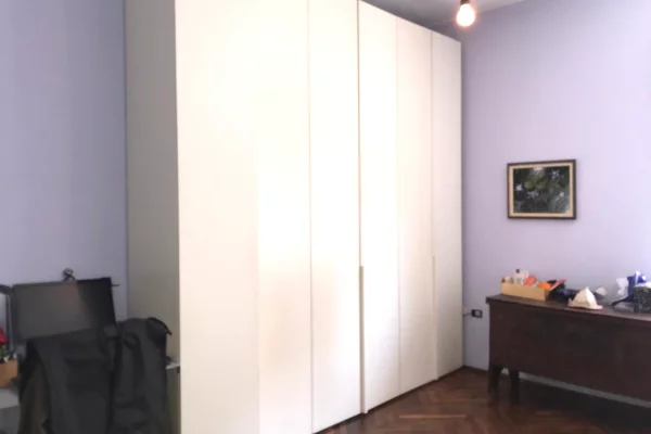 Shtepi me qera Apartament ne Tirane, 3+1, Mobilimi E mobiluar, Pagesa 85,000  Leke.