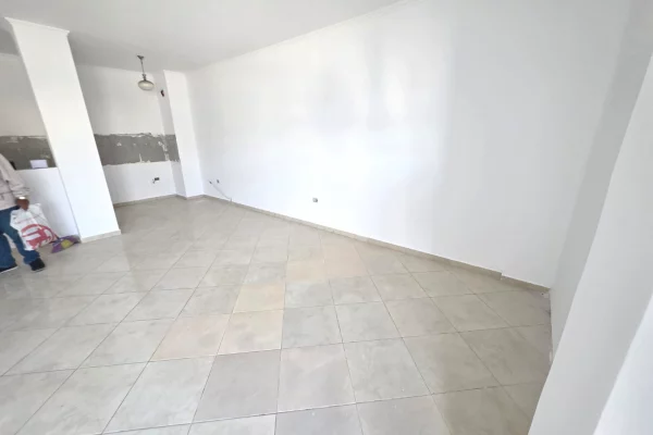 Apartment for sale in Tirana 2+1, Emty