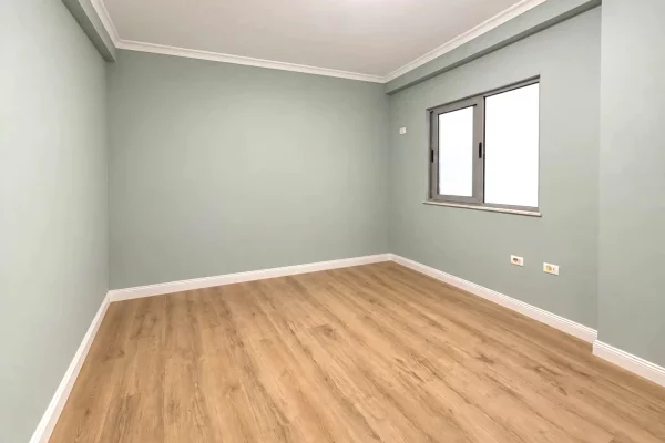 Shtepi ne shitje Apartament ne Tirane, 2+1, Mobilimi Bosh, pa mobiluar, Pagesa 160,000  Euro.