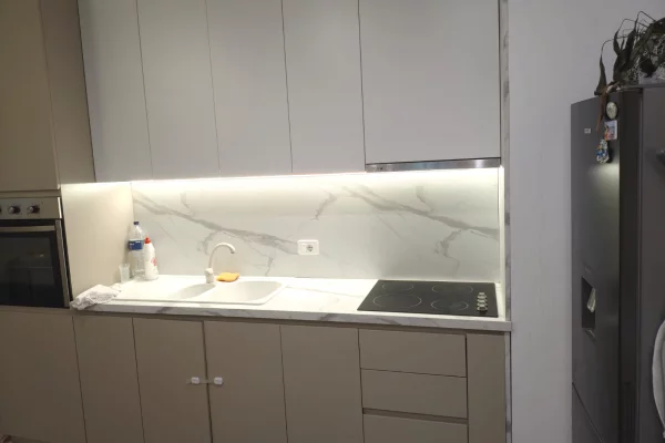 Shtepi me qera Apartament ne Tirane, 1+1, Mobilimi E mobiluar, Pagesa 45,000  Leke.