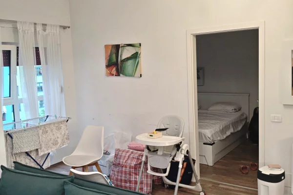 Shtepi me qera Apartament ne Tirane, 1+1, Mobilimi E mobiluar, Pagesa 45,000  Leke.