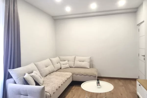 Jepet me qera apartament 2+1 te Zogu i Zi