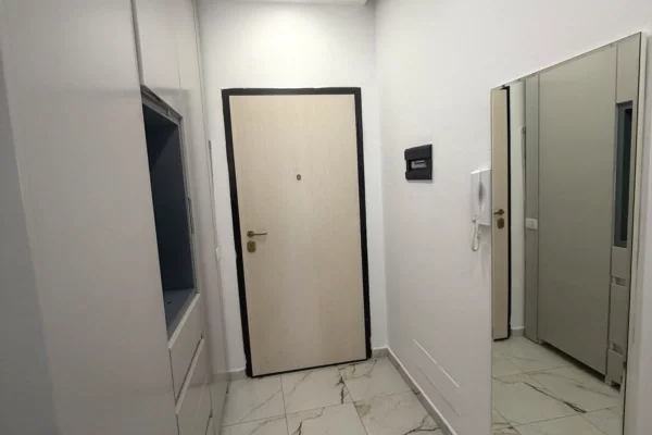 Shtepi me qera Apartament ne Tirane, 2+1, Mobilimi E mobiluar, Pagesa 650  Euro.