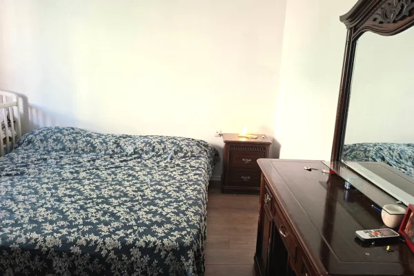 Shtepi me qera Apartament ne Tirane, 2+1, Mobilimi E mobiluar, Pagesa 90,000  Leke.