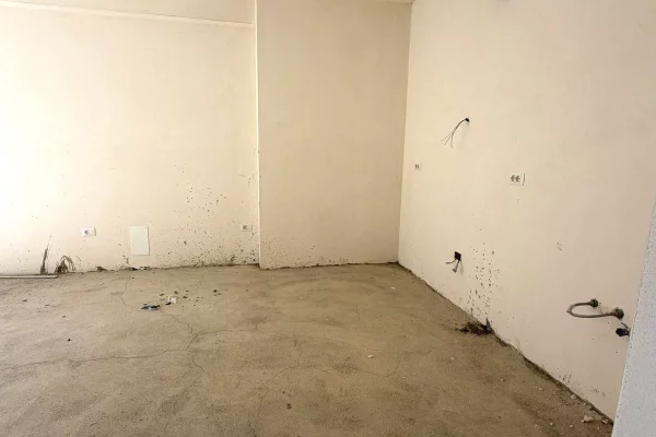 Apartment for sale in Tirana 2+1, Emty