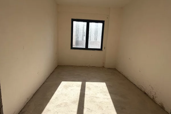 Apartment for sale in Tirana 2+1, Emty