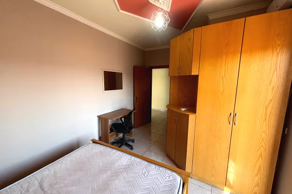 Shtepi me qera Apartament ne Tirane, 2+1, Mobilimi E mobiluar, Pagesa 75,000  Leke.