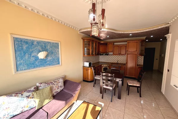 Shtepi me qera Apartament ne Tirane, 2+1, Mobilimi E mobiluar, Pagesa 75,000  Leke.