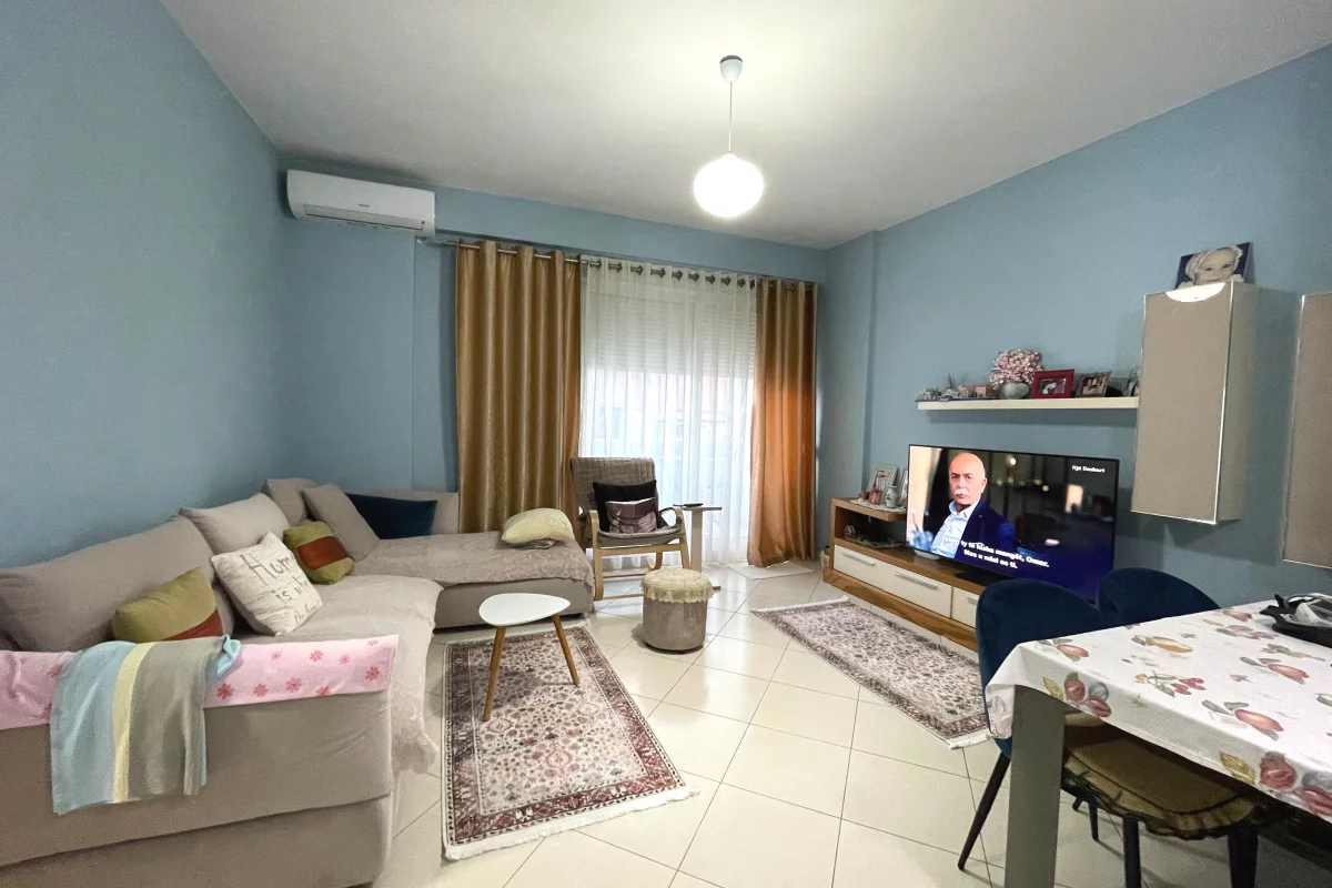 Shtepi me qera Apartament ne Tirane, 1+1, Mobilimi E mobiluar, Pagesa 70,000  Leke.