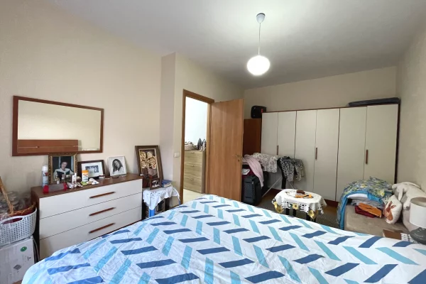 Shtepi me qera Apartament ne Tirane, 1+1, Mobilimi E mobiluar, Pagesa 70,000  Leke.
