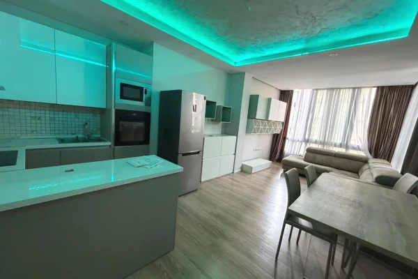 Shtepi me qera Apartament ne Tirane, 3+1, Mobilimi Pjeserisht e mobiluar, Pagesa 800  Euro.