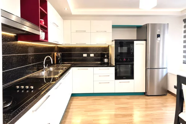 Shtepi ne shitje Apartament ne Tirane, 3+1, Mobilimi E mobiluar, Pagesa 299,000  Euro.
