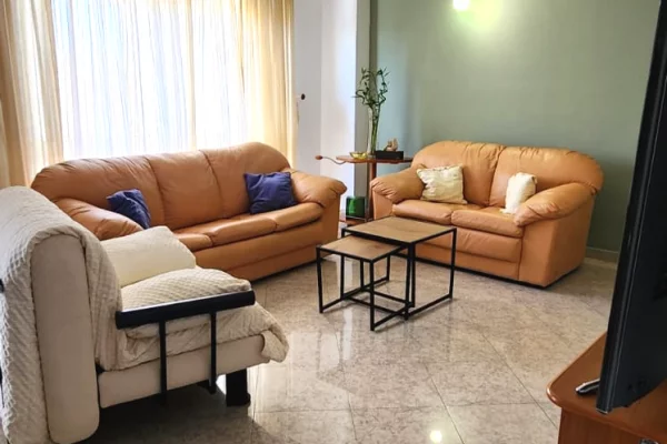 Shtepi me qera Apartament ne Tirane, 1+1, Mobilimi E mobiluar, Pagesa 67,000  Leke.