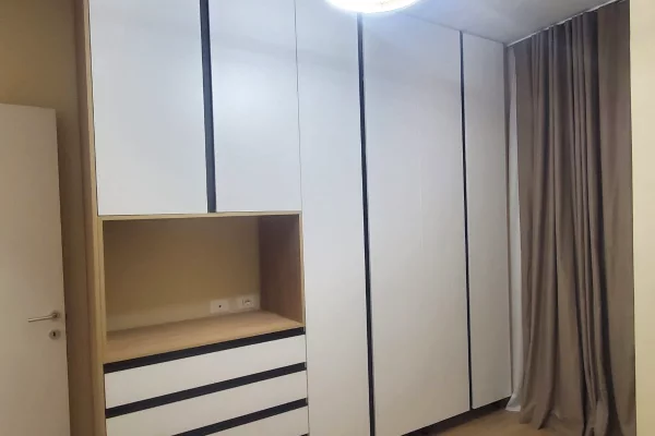 Shtepi me qera Apartament ne Tirane, 2+1, Mobilimi E mobiluar, Pagesa 1,200  Euro.