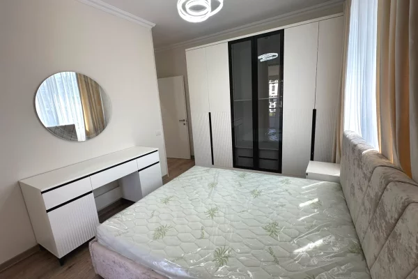 Shtepi ne shitje Apartament ne Tirane, 2+1, Mobilimi E mobiluar, Pagesa 2,550,000  Leke.