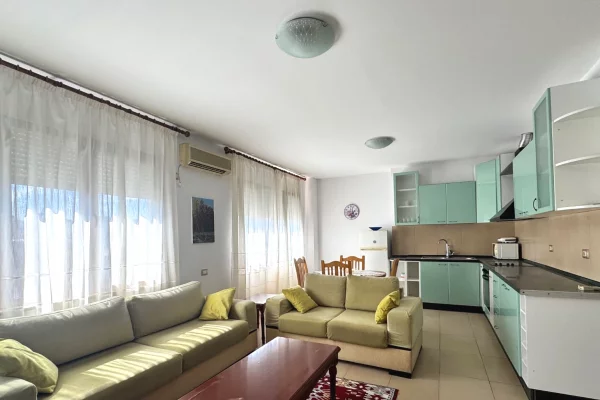 Shtepi me qera Apartament ne Tirane, 2+1, Mobilimi E mobiluar, Pagesa 70,000  Leke.
