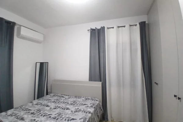 Appartamento in affitto a Tirana 1+1, Arredato