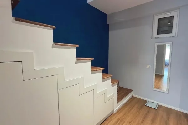 Shtepi me qera Apartament ne Tirane, 2+1, Mobilimi E mobiluar, Pagesa 1,200  Euro.