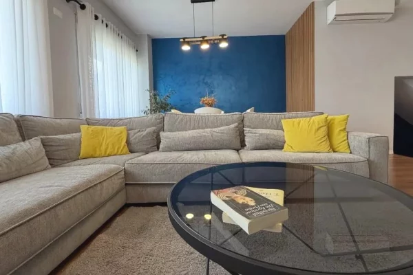 Jepet apartament 2+1+2 duplex me qira tek Rezidenca Kodra e Diellit 2 .