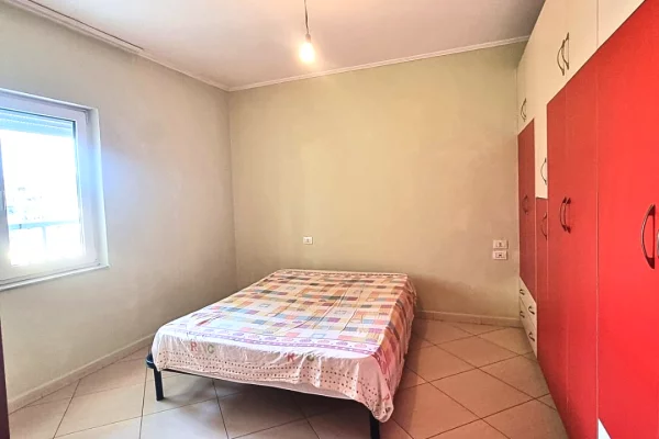 Shtepi ne shitje Apartament ne Tirane, 1+1, Mobilimi E mobiluar, Pagesa 15,900,000  Leke.