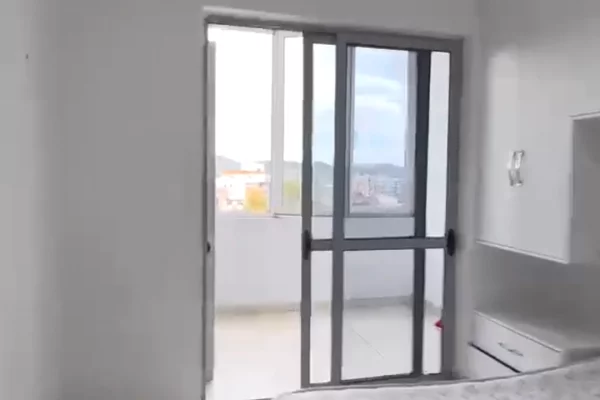 Shtepi ne shitje Apartament ne Tirane, 1+1, Mobilimi E mobiluar, Pagesa 9,500,009  Leke.