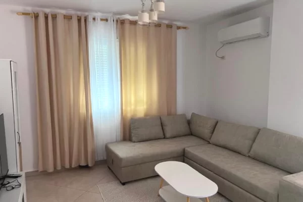 Shtepi ne shitje 1+1 ne Tirane - 9,300,000 Leke