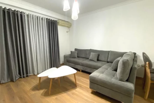 Shtepi ne shitje Apartament ne Tirane, 1+1, Mobilimi E mobiluar, Pagesa 17,200,000  Leke.