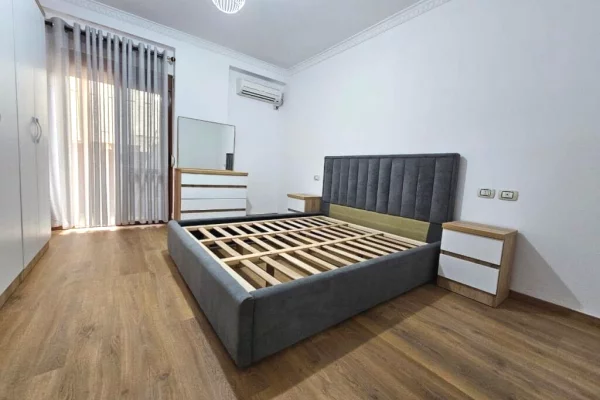 Shtepi ne shitje Apartament ne Tirane, 1+1, Mobilimi E mobiluar, Pagesa 17,200,000  Leke.