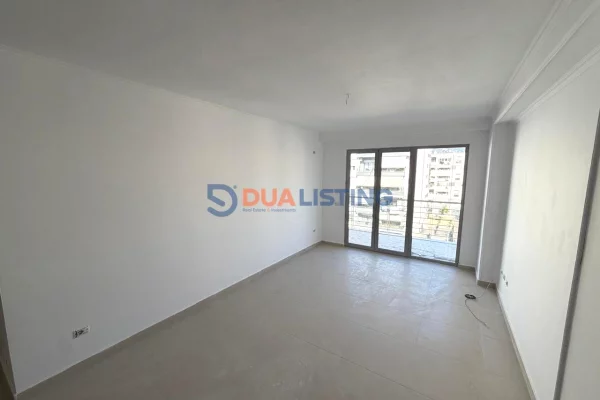 Shtepi ne shitje Apartament ne Tirane, 2+1, Mobilimi E mobiluar, Pagesa 16,425,000  Leke.