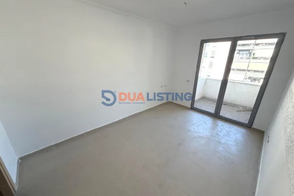 Shtepi ne shitje Apartament ne Tirane, 2+1, Mobilimi E mobiluar, Pagesa 16,425,000  Leke.