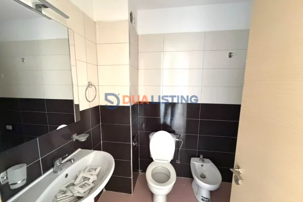 Shtepi ne shitje Apartament ne Tirane, 1+1, Mobilimi Bosh, pa mobiluar, Pagesa 10,700,000  Leke.