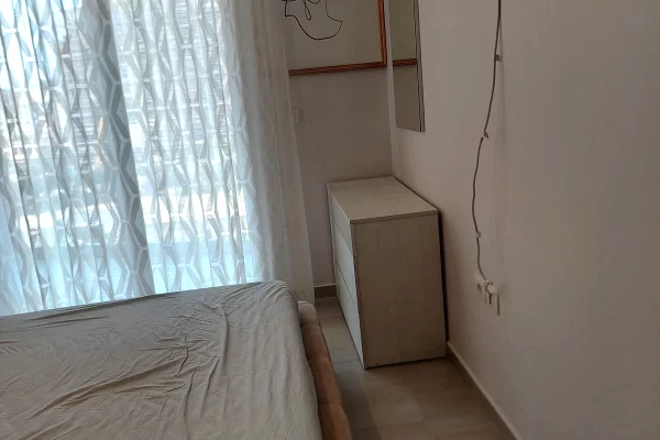 Shtepi ne shitje Apartament ne Tirane, 3+1, Mobilimi E mobiluar, Pagesa 205,700  Euro.