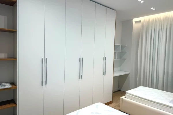 Shtepi me qera Apartament ne Tirane, 2+1, Mobilimi E mobiluar, Pagesa 80,000  Leke.