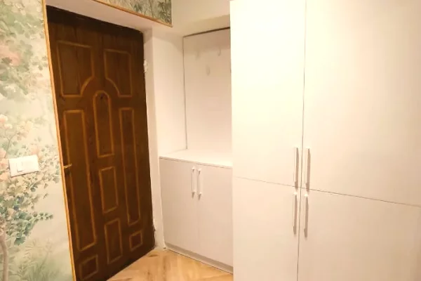 Shtepi me qera Apartament ne Tirane, Garsoniere, Mobilimi E mobiluar, Pagesa 40,000  Leke.