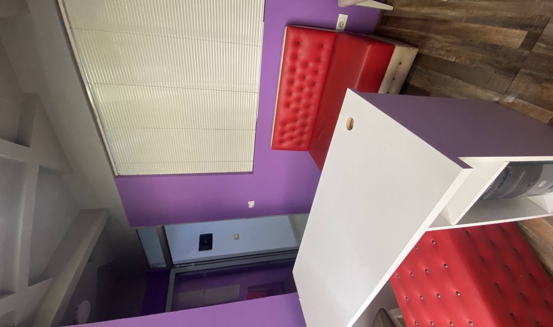 Ambient zyre per qera, 20,000 leke