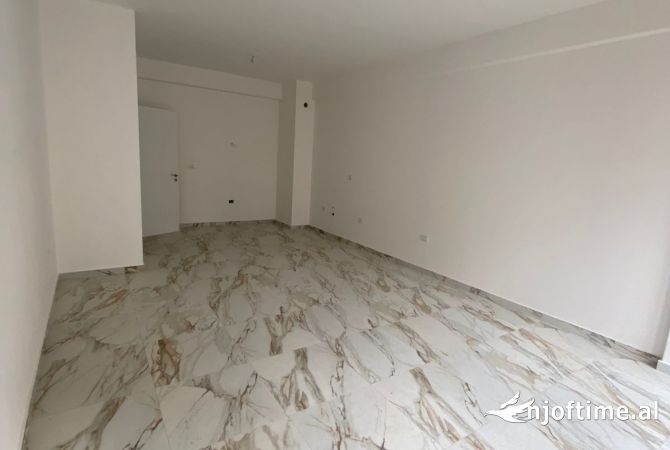 Apartment per shitje 1+1 tek Urban Gate Astir, 95,000 Euro