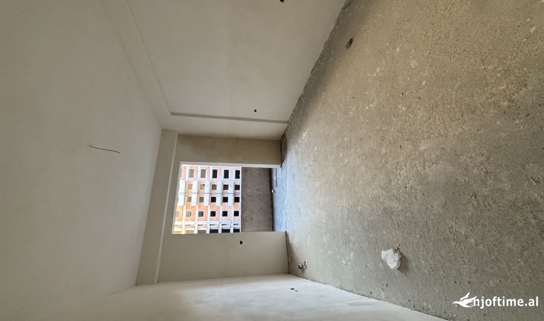 Appartamento in vendita a Tirana 1+1, Vuoto