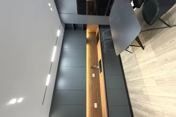 Shtepi me qera Apartament ne Tirane, 1+1, Mobilimi E mobiluar, Pagesa 1,000  Euro.