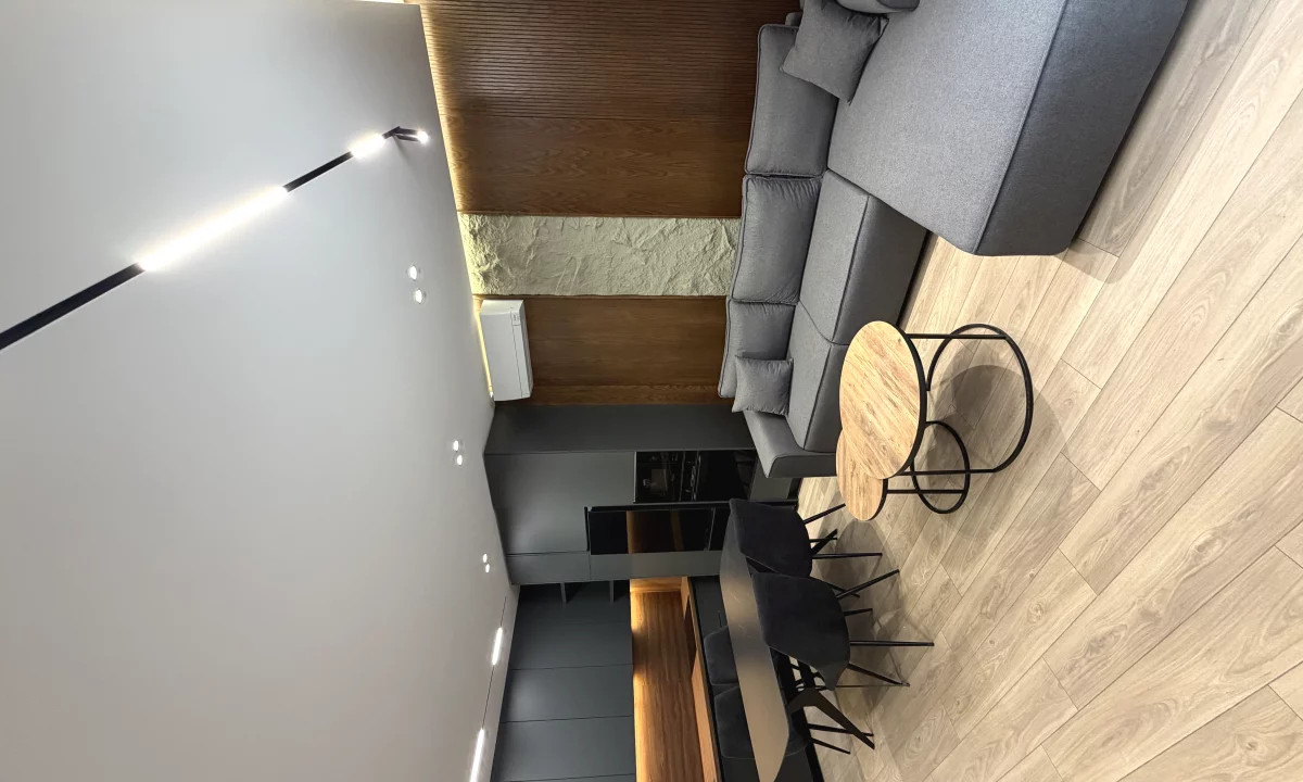 Shtepi me qera Apartament ne Tirane, 1+1, Mobilimi E mobiluar, Pagesa 1,000  Euro.