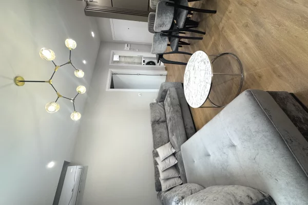 Apartament per qira 1+1 prane casa italias cmimi 50,000 leke