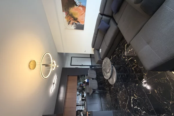 Apartament per qira 1+1 tek Ish Dogana cmimi 600 Euro